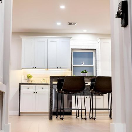 Renovated & Sophisticated Home Near Beach & Shops! Barnstable Zewnętrze zdjęcie