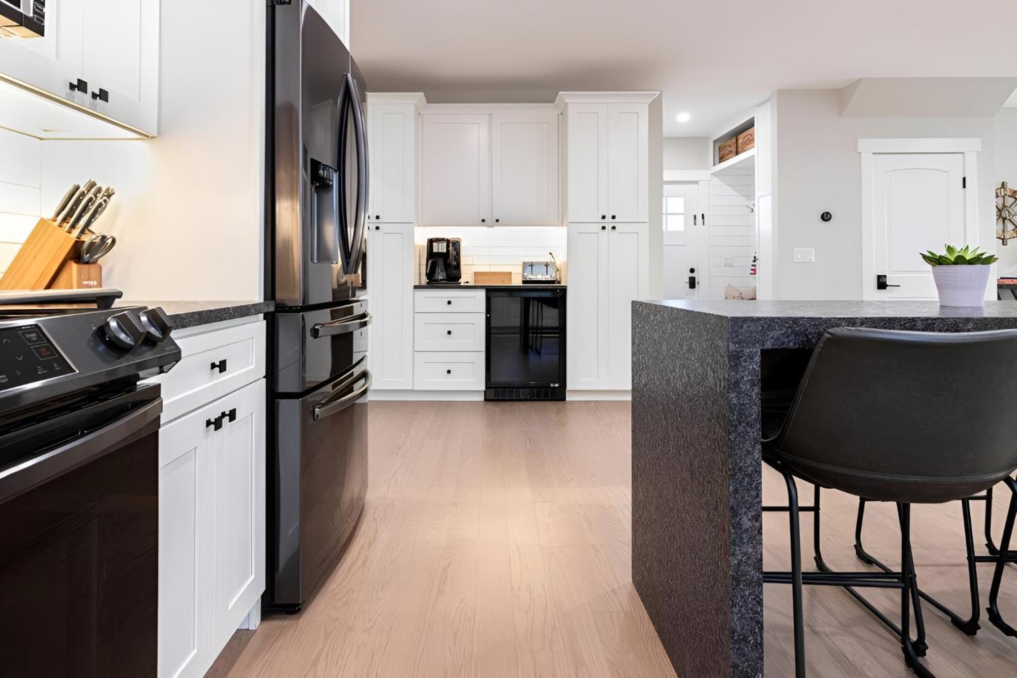 Renovated & Sophisticated Home Near Beach & Shops! Barnstable Zewnętrze zdjęcie