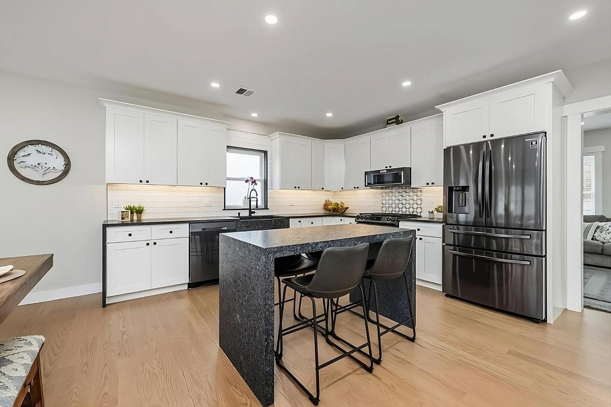 Renovated & Sophisticated Home Near Beach & Shops! Barnstable Zewnętrze zdjęcie